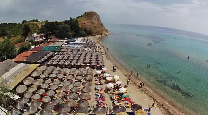 Maison De Roche 2 Semesterbostad Nea Kallikrateia