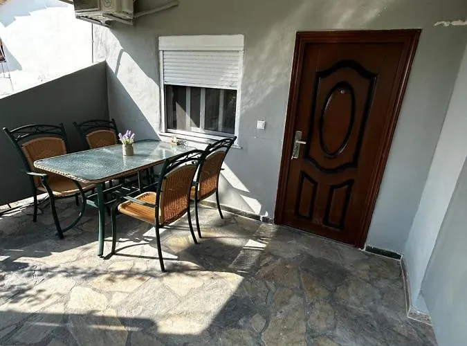 Maison De Roche 2